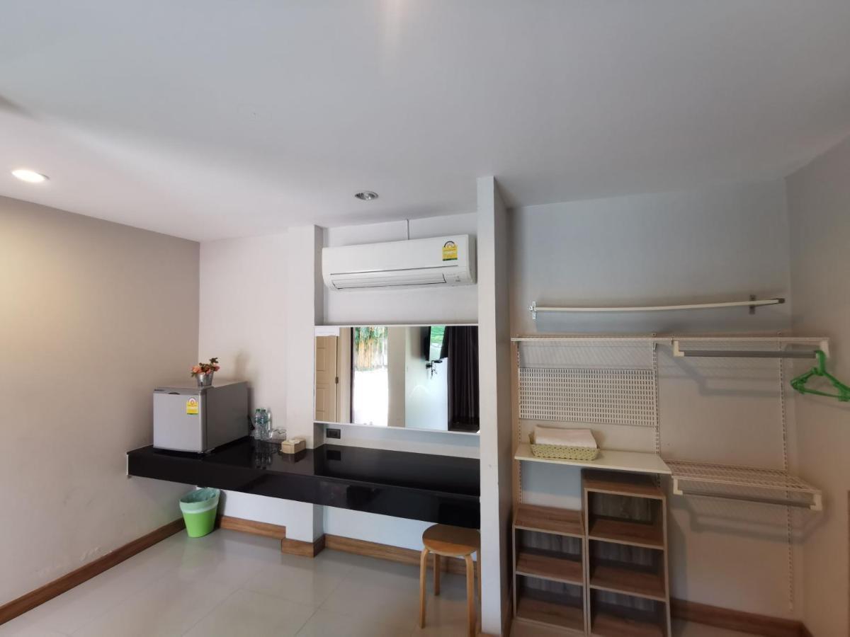 Smile Resort Sriracha Si Racha Eksteriør billede